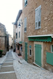 Pottery shop in Moustiers Saint Marie
